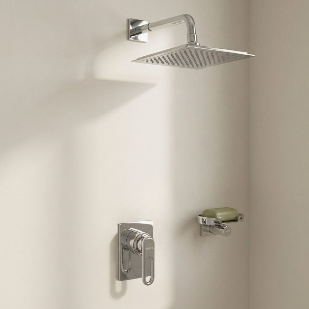 Conjunto Ducha Monomando Londra con regadera Iseo cuadrada bajo consumo en acabado cromado  ref. 01-4204-11BC con escudo cuadrado en ambiente de ducha 