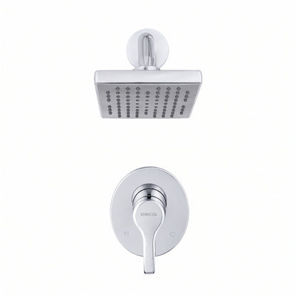 Vista frontal del conjunto ducha monomando Dante con regadera Vico bajo consumo de escudo ovalado en cromado con logo Gricol